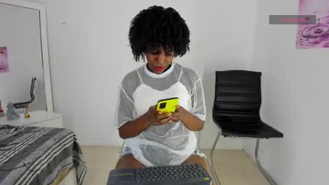 Snapshot of almasaennz chatting on January 23, 2025, 8:45 pm online show from January 23, 2025, 8:45 pm