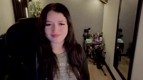 Snapshot of almma_ chatting on September 13, 2025, 3:45 pm ALMMA online show from September 13, 2025, 3:45 pm