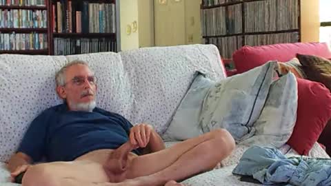 Snapshot of almost_9 chatting on February 21, 2026, 3:35 pm almost 9 online show from February 21, 2026, 3:35 pm
