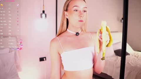 Lia online show from June 10, 2026, 2:34 am