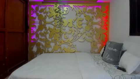 Snapshot of alogenotwink chatting on October 28, 2025, 10:41 am STEPHAN online show from October 28, 2025, 10:41 am