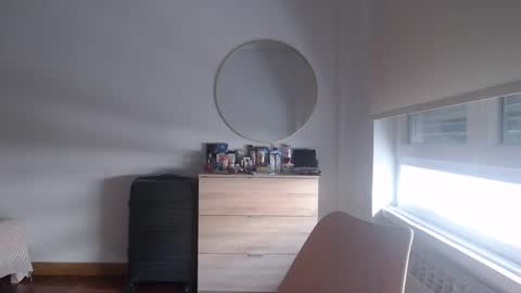 Snapshot of alogenotwink chatting on April 7, 2026, 12:05 pm STEPHAN online show from April 7, 2026, 12:05 pm