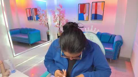 Snapshot of alondra_gomexxx chatting on November 26, 2025, 4:13 am Alondra online show from November 26, 2025, 4:13 am