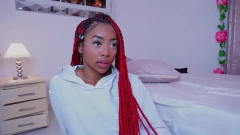 Snapshot of alondrraparrow chatting on February 1, 2025, 10:44 pm Alondra online show from February 1, 2025, 10:44 pm