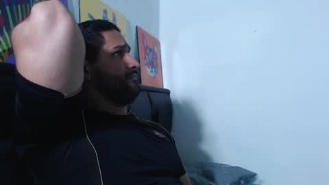 Snapshot of alonxoo chatting on April 16, 2026, 10:01 pm alonxoo online show from April 16, 2026, 10:01 pm