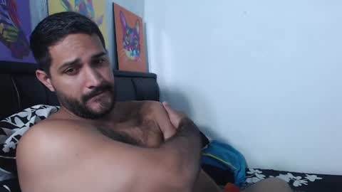 Snapshot of alonxoo chatting on May 30, 2026, 1:35 am alonxoo online show from May 30, 2026, 1:35 am