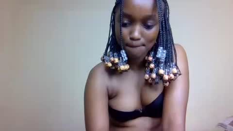 Elly online show from November 15, 2025, 8:33 am