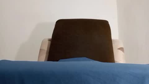 Snapshot of alotofcream chatting on December 6, 2024, 4:25 am alotofcream4u online show from December 6, 2024, 4:25 am