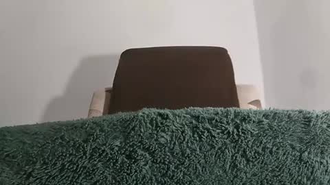 Snapshot of alotofcream chatting on October 25, 2025, 5:37 am alotofcream4u online show from October 25, 2025, 5:37 am