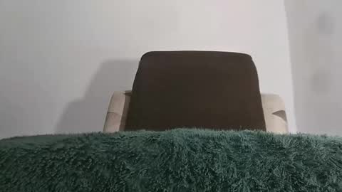 alotofcream4u online show from December 17, 2025, 5:35 am