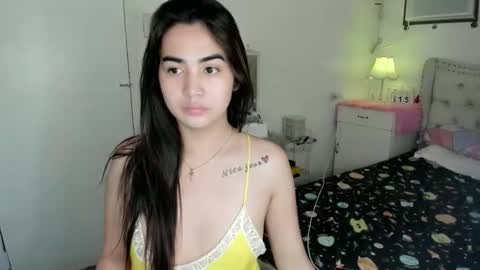 Snapshot of alovelydollnica chatting on May 15, 2026, 1:56 am alovelydollnica online show from May 15, 2026, 1:56 am