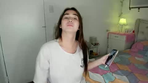 Snapshot of alovelydollnica chatting on May 27, 2026, 12:46 pm alovelydollnica online show from May 27, 2026, 12:46 pm