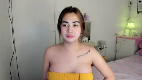 alovelydollnica online show from August 7, 2026, 2:24 am