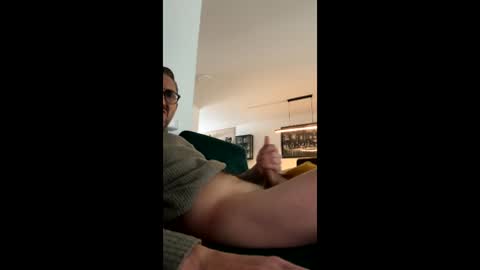 alpacinoishere online show from February 4, 2026, 8:42 am