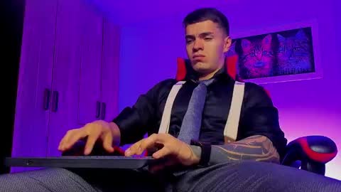 alpha_dominus_ online show from September 11, 2025, 4:01 am