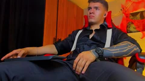 alpha_dominus_ online show from October 15, 2025, 4:01 am