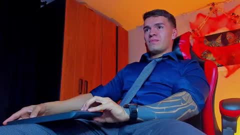 alpha_dominus_ online show from October 18, 2025, 3:53 am