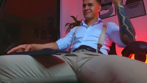 alpha_dominus_ online show from April 30, 2026, 4:19 am