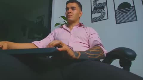 alpha_dominus_ online show from May 30, 2026, 7:05 am