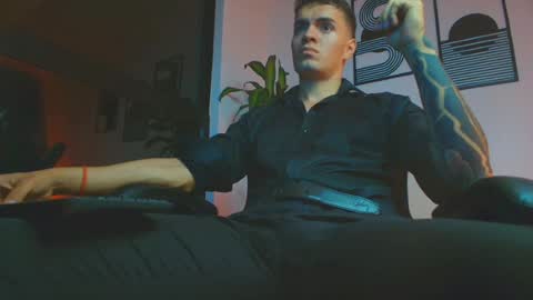 alpha_dominus_ online show from June 18, 2026, 4:13 am