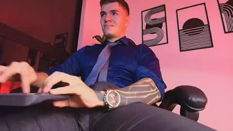 alpha_dominus_ online show from July 5, 2026, 4:19 am