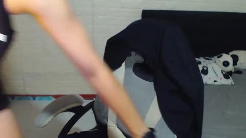 Snapshot of alpha_rider chatting on January 8, 2025, 4:23 am Angelo online show from January 8, 2025, 4:23 am