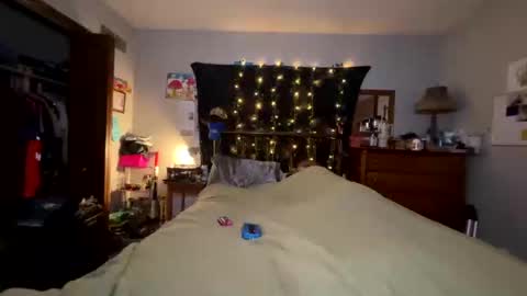 Snapshot of alphadomcole chatting on October 29, 2025, 7:21 am alphadomcole online show from October 29, 2025, 7:21 am