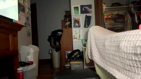 Snapshot of alphadomcole chatting on November 4, 2025, 5:39 am alphadomcole online show from November 4, 2025, 5:39 am