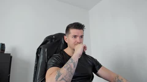 Snapshot of alphagodleatherking92 chatting on September 30, 2025, 7:57 am LeatherMaster online show from September 30, 2025, 7:57 am