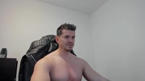 Snapshot of alphagodleatherking92 chatting on November 25, 2025, 7:52 am LeatherMaster online show from November 25, 2025, 7:52 am