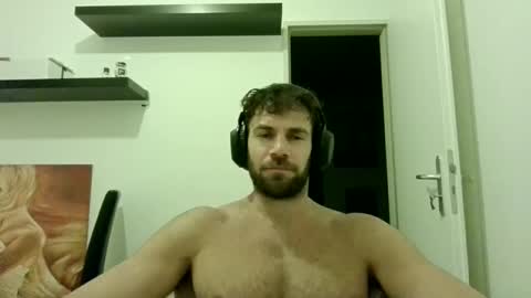 Snapshot of alphah_hunk chatting on September 26, 2025, 7:07 pm alphah_hunk online show from September 26, 2025, 7:07 pm