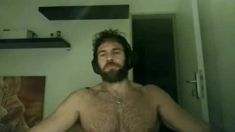 Snapshot of alphah_hunk chatting on November 2, 2025, 9:39 pm alphah_hunk online show from November 2, 2025, 9:39 pm