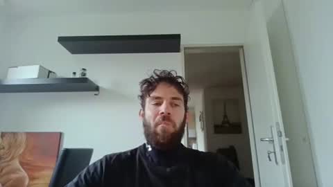 Snapshot of alphah_hunk chatting on November 6, 2025, 11:44 am alphah_hunk online show from November 6, 2025, 11:44 am