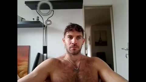 Snapshot of alphah_hunk chatting on November 17, 2025, 10:21 am alphah_hunk online show from November 17, 2025, 10:21 am