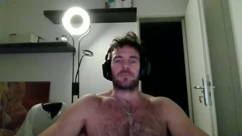 Snapshot of alphah_hunk chatting on November 23, 2025, 9:25 pm alphah_hunk online show from November 23, 2025, 9:25 pm