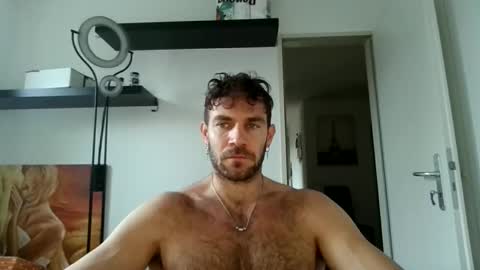 Snapshot of alphah_hunk chatting on November 26, 2025, 10:27 am alphah_hunk online show from November 26, 2025, 10:27 am