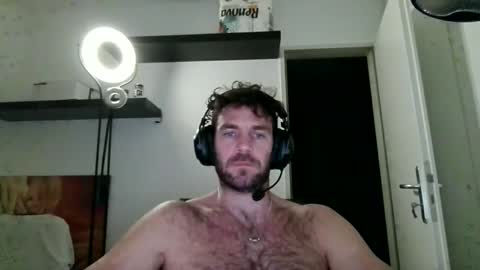 Snapshot of alphah_hunk chatting on November 27, 2025, 8:44 pm alphah_hunk online show from November 27, 2025, 8:44 pm