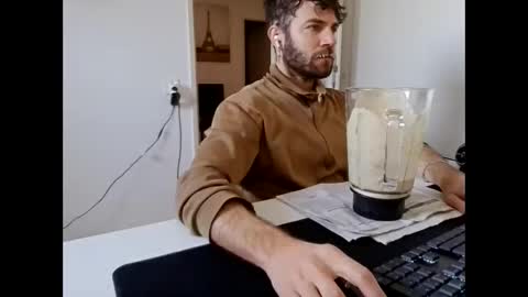 Snapshot of alphah_hunk chatting on January 7, 2026, 11:12 am alphah_hunk online show from January 7, 2026, 11:12 am