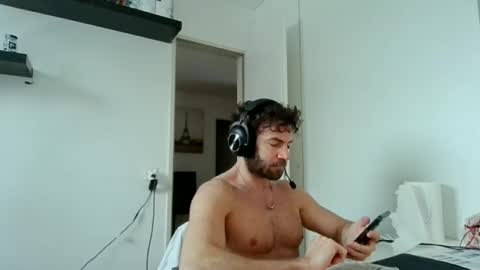 Snapshot of alphah_hunk chatting on January 10, 2026, 10:50 am alphah_hunk online show from January 10, 2026, 10:50 am