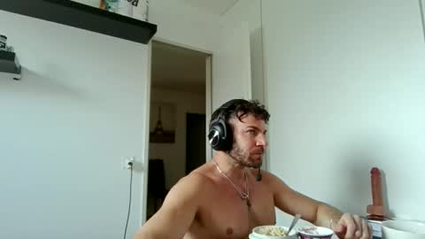 Snapshot of alphah_hunk chatting on March 9, 2026, 10:08 am alphah_hunk online show from March 9, 2026, 10:08 am