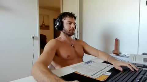 Snapshot of alphah_hunk chatting on March 10, 2026, 2:22 pm alphah_hunk online show from March 10, 2026, 2:22 pm