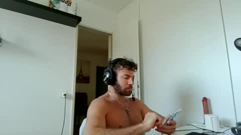 alphah_hunk online show from March 22, 2026, 10:18 am