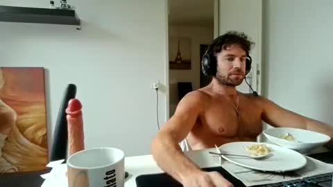 Snapshot of alphah_hunk chatting on May 18, 2026, 5:30 pm alphah_hunk online show from May 18, 2026, 5:30 pm