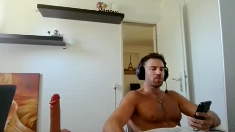 Snapshot of alphah_hunk chatting on May 22, 2026, 9:37 am alphah_hunk online show from May 22, 2026, 9:37 am
