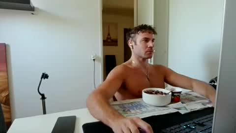 Snapshot of alphah_hunk chatting on June 17, 2026, 10:17 am alphah_hunk online show from June 17, 2026, 10:17 am