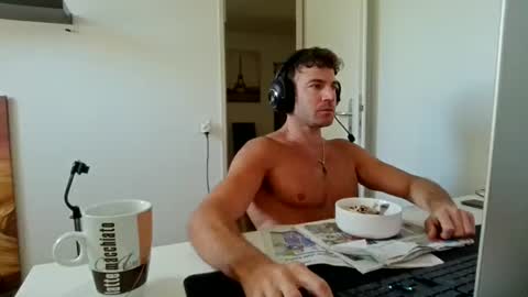 Snapshot of alphah_hunk chatting on June 18, 2026, 8:58 am alphah_hunk online show from June 18, 2026, 8:58 am
