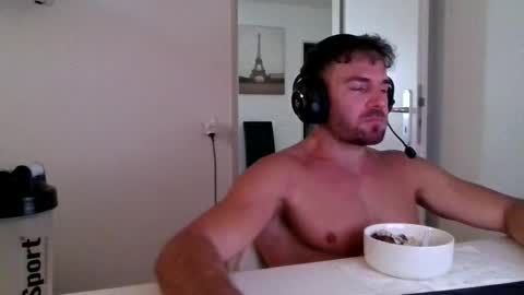 Snapshot of alphah_hunk chatting on July 6, 2026, 10:23 am alphah_hunk online show from July 6, 2026, 10:23 am