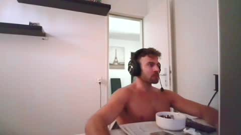 Snapshot of alphah_hunk chatting on July 8, 2026, 10:31 am alphah_hunk online show from July 8, 2026, 10:31 am