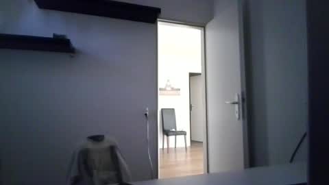 Snapshot of alphah_hunk chatting on July 9, 2026, 5:28 pm alphah_hunk online show from July 9, 2026, 5:28 pm