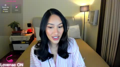 sophia betterthanyourx online show from April 8, 2026, 10:15 am